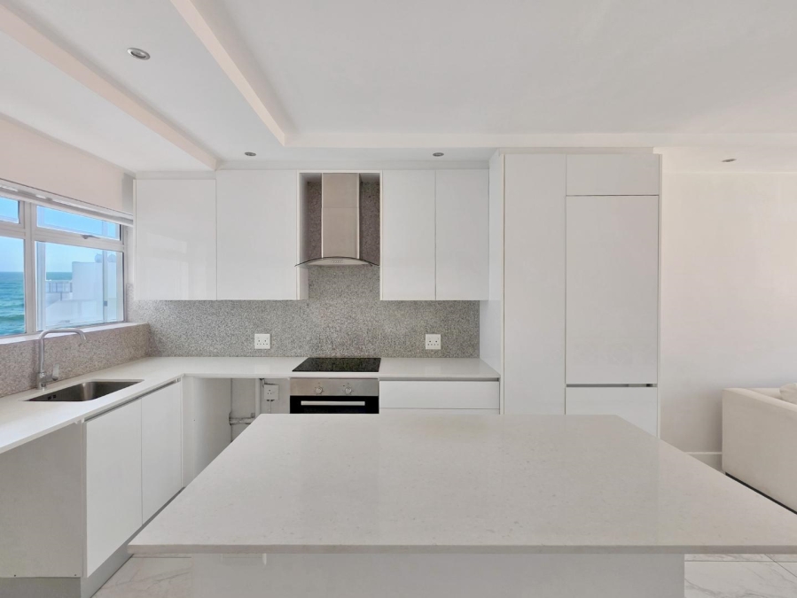 To Let 1 Bedroom Property for Rent in Sea Point Western Cape